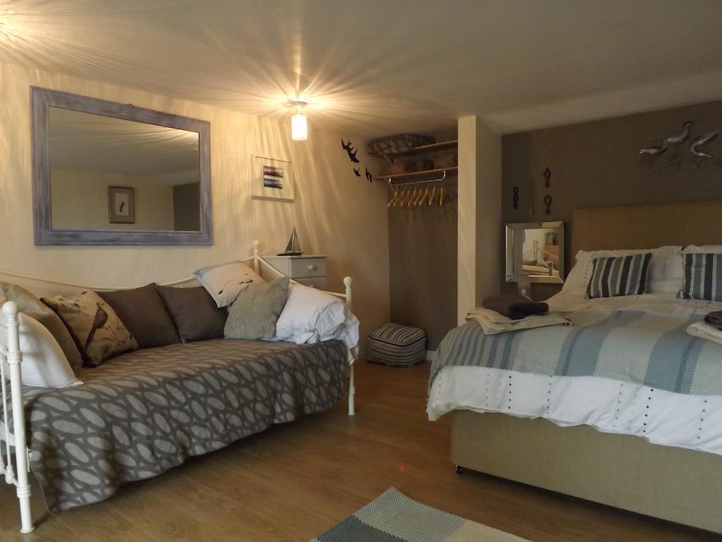 The Swallows Guest House New Quay  Room photo